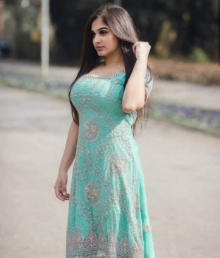 call girls in nehru place delhi most beautifull girls are waiting for you 7840856473